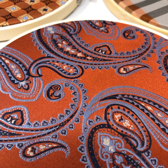 Necktie wall hanging set, orange and navy blue - Picture 2 of 8